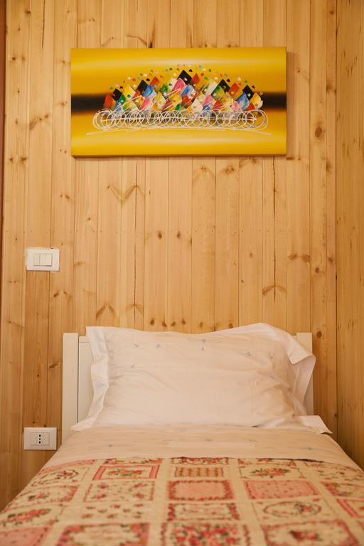Acqua Di Mare Bed & Breakfast Locogrande Cameră foto