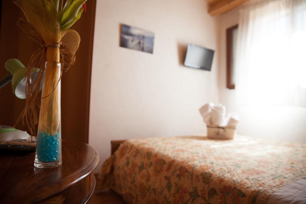 Acqua Di Mare Bed & Breakfast Locogrande Exterior foto