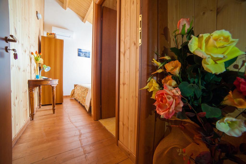 Acqua Di Mare Bed & Breakfast Locogrande Exterior foto