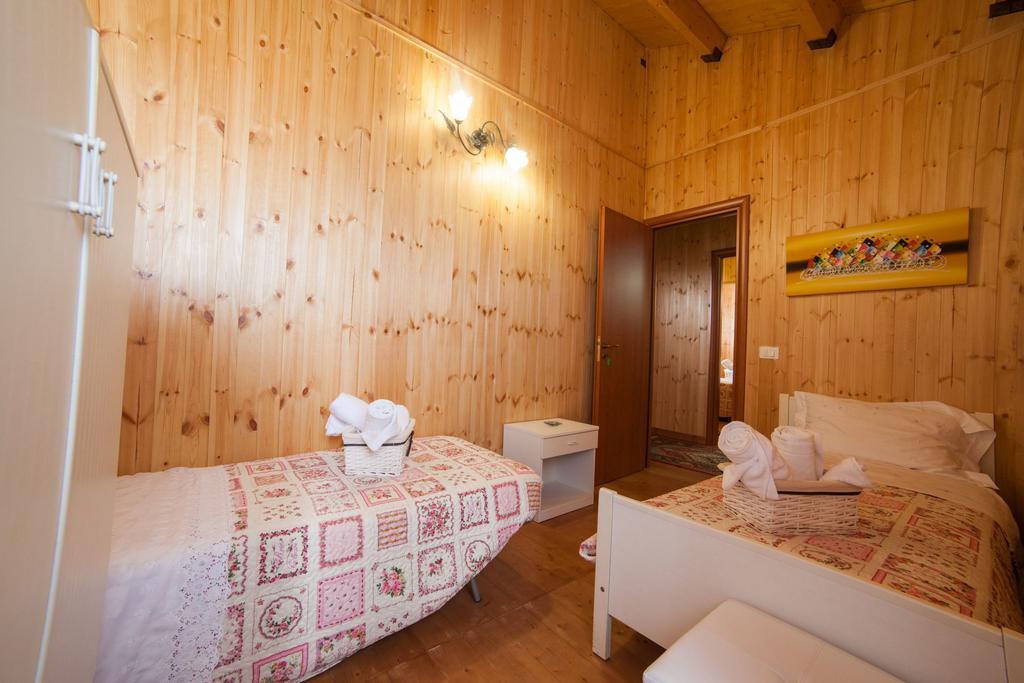 Acqua Di Mare Bed & Breakfast Locogrande Cameră foto