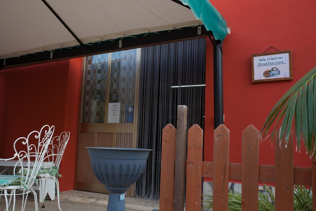 Acqua Di Mare Bed & Breakfast Locogrande Exterior foto